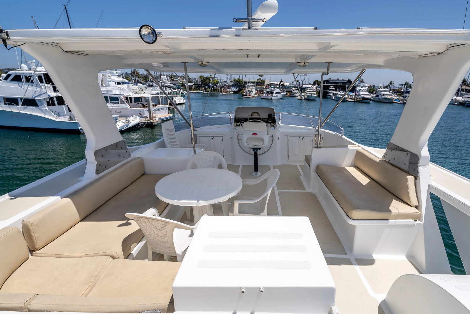 2009 DeFever 45 Motoryacht