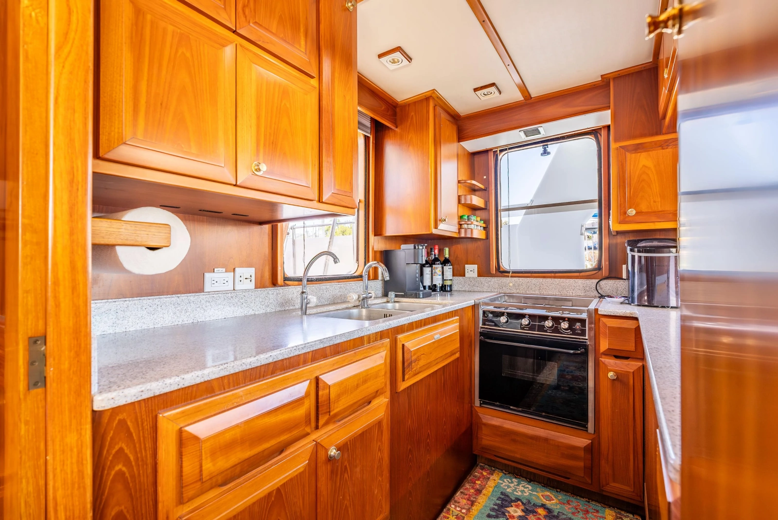 2009 DeFever 45 Motoryacht