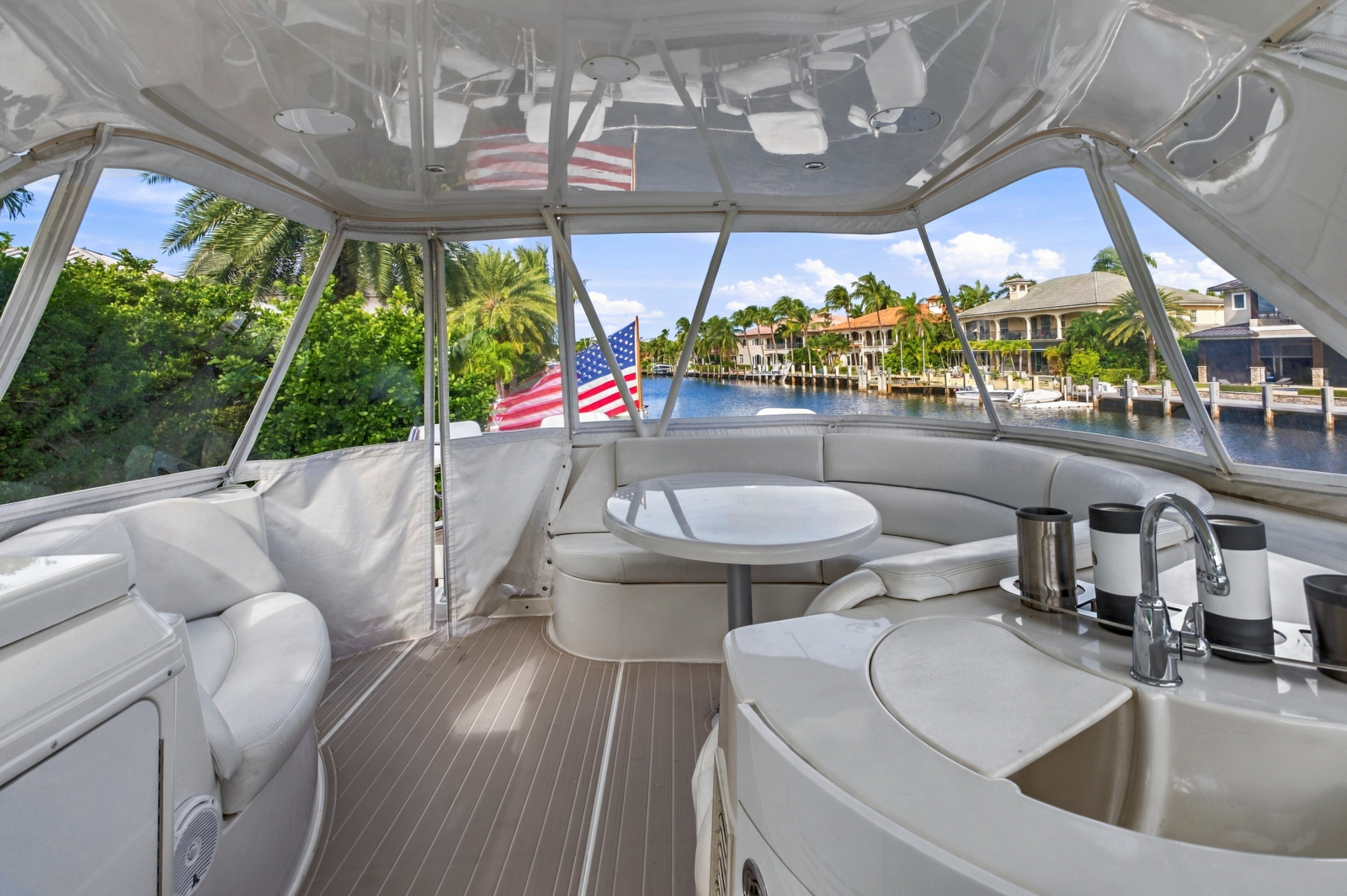 2009 Carver 56 Voyager