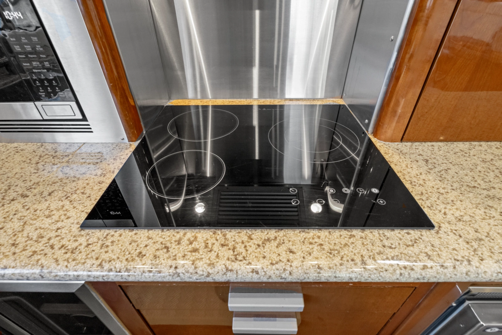 2009 Carver 56 Voyager