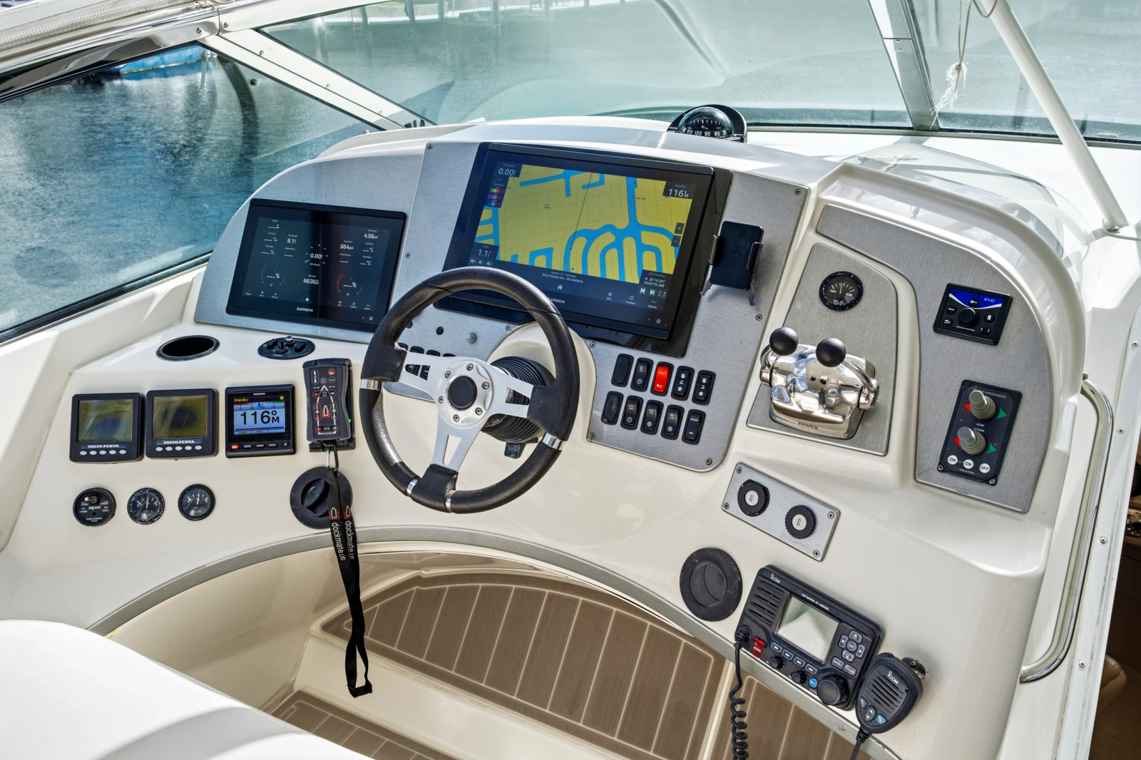 2009 Carver 56 Voyager
