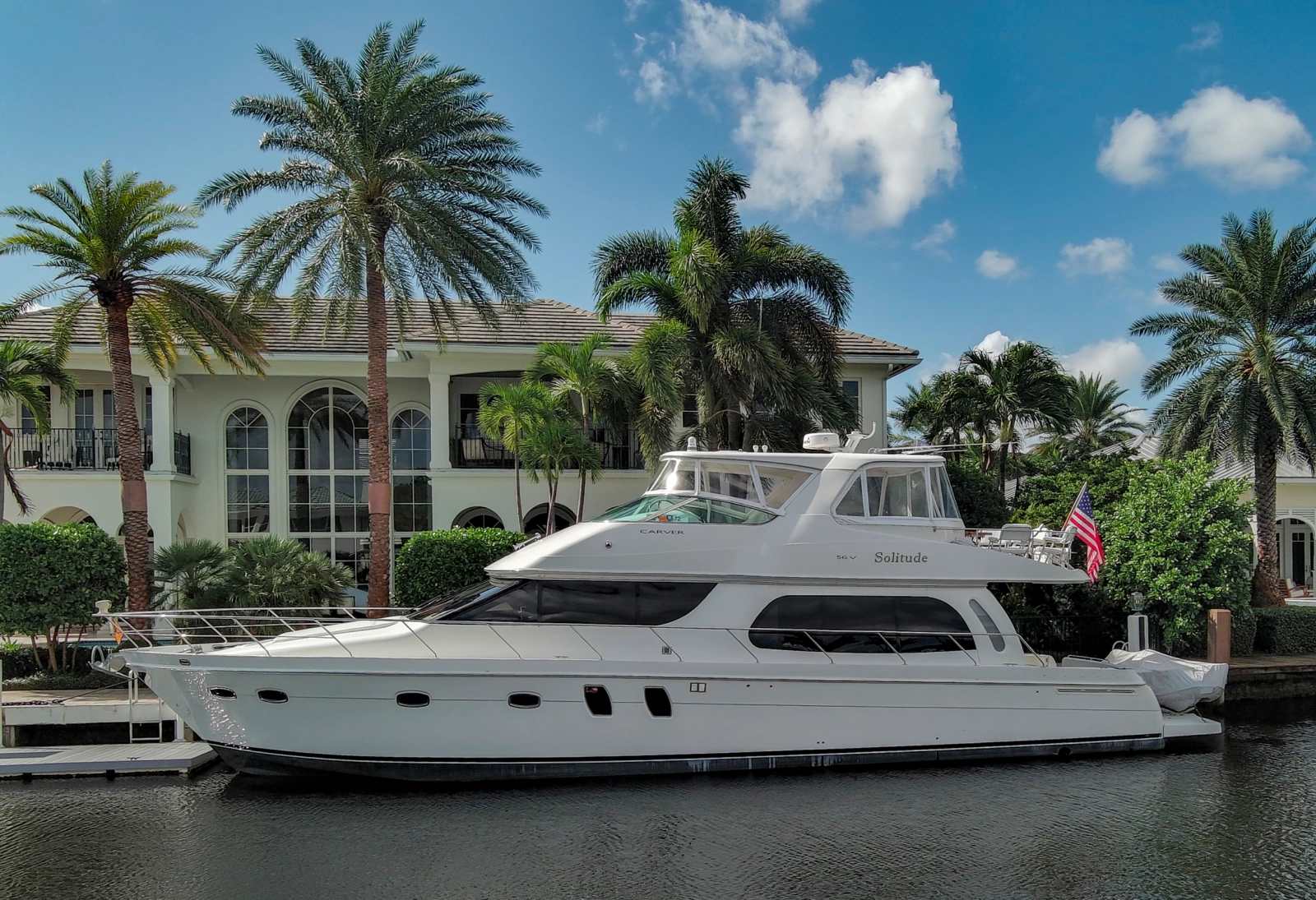 2009 Carver 56 Voyager