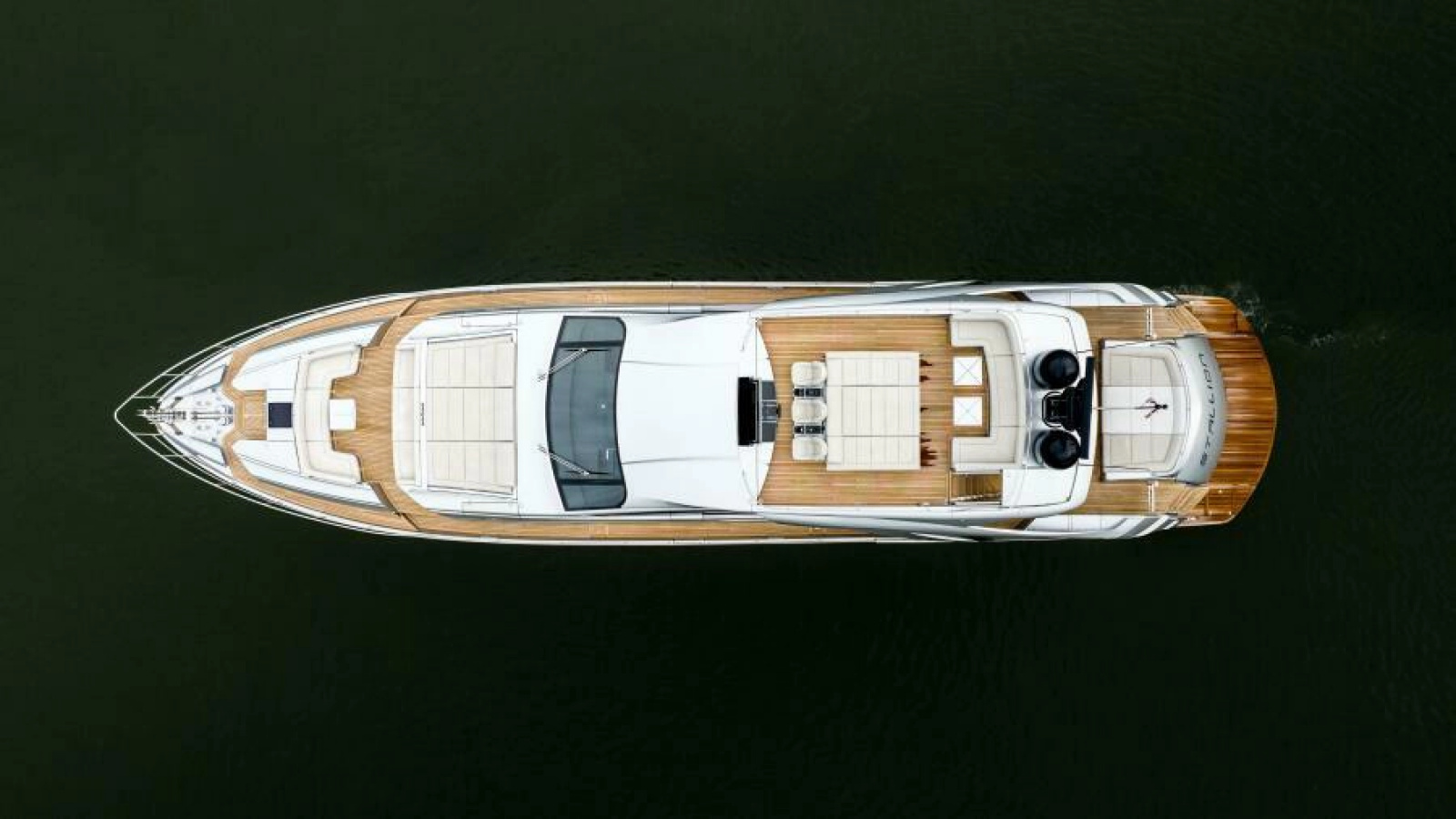 2022 Pershing 9X