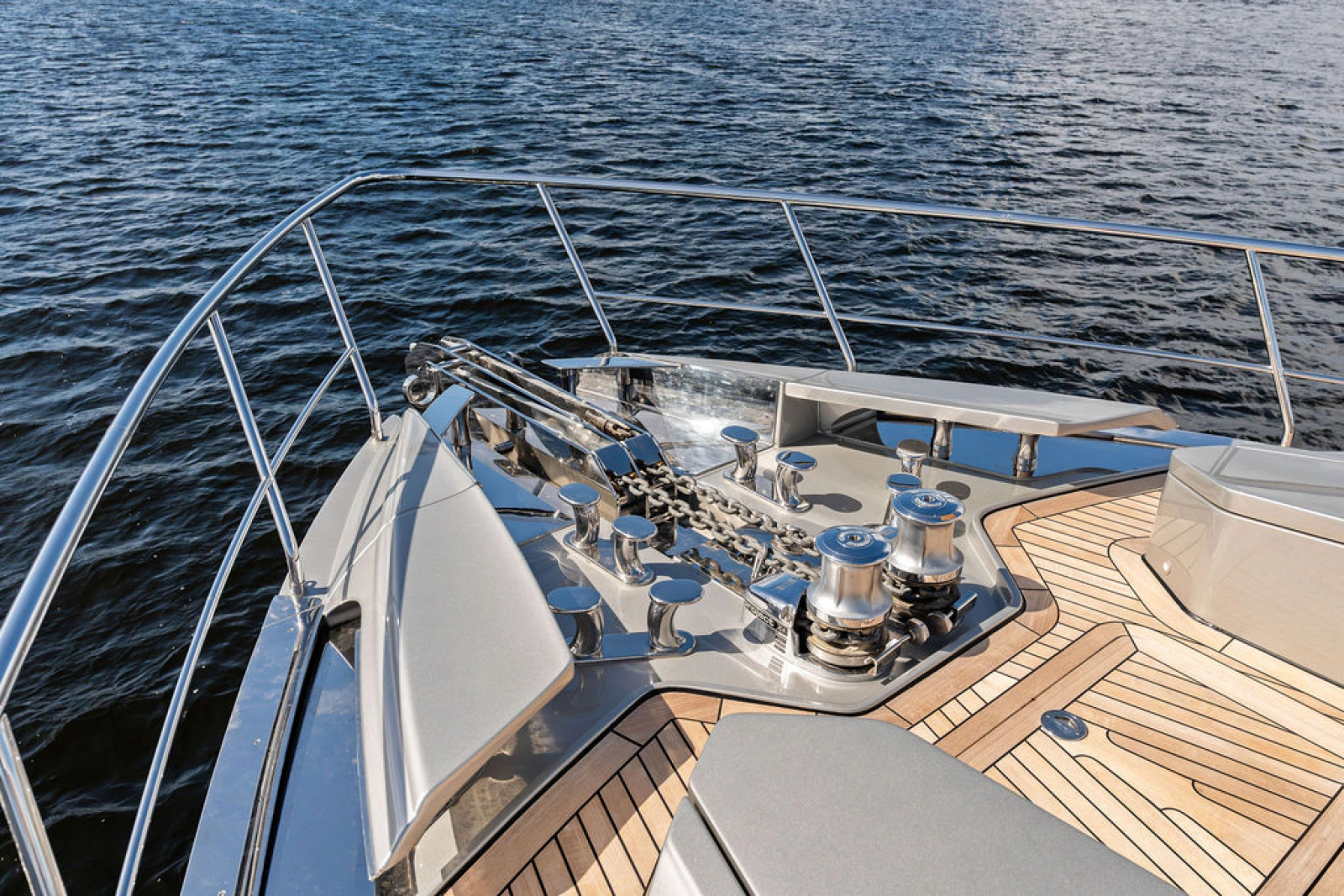 2022 Pershing 9X
