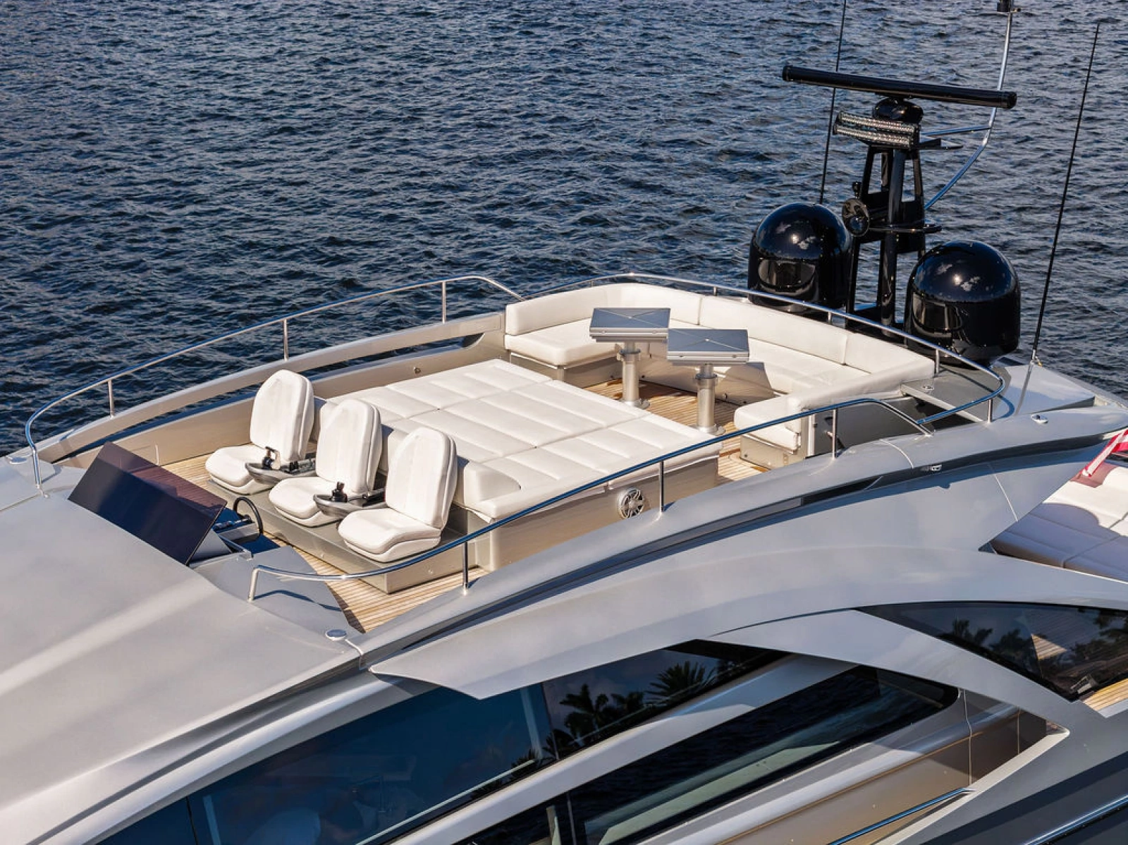 2022 Pershing 9X