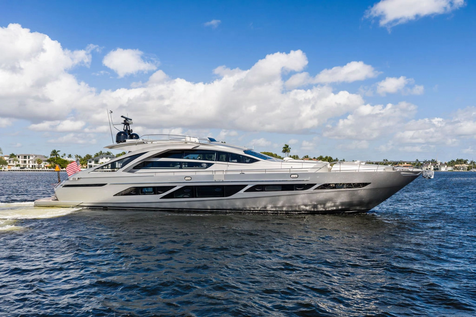 2022 Pershing 9X