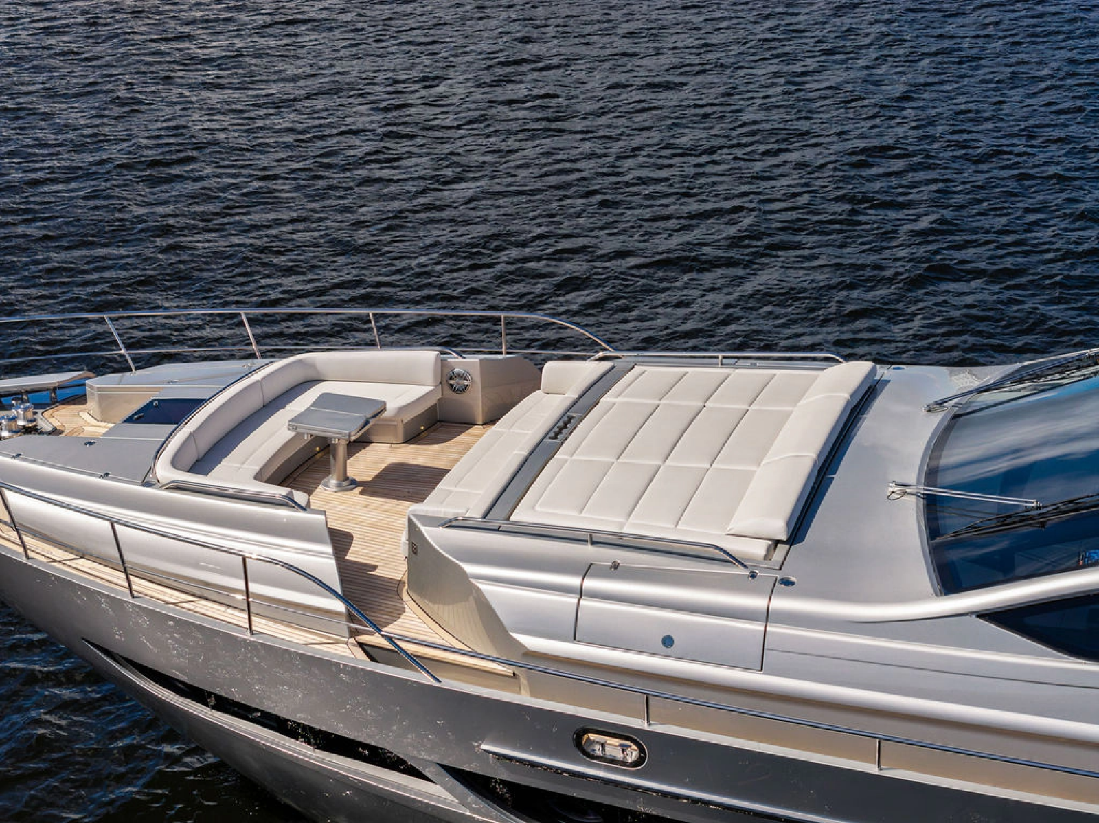 2022 Pershing 9X