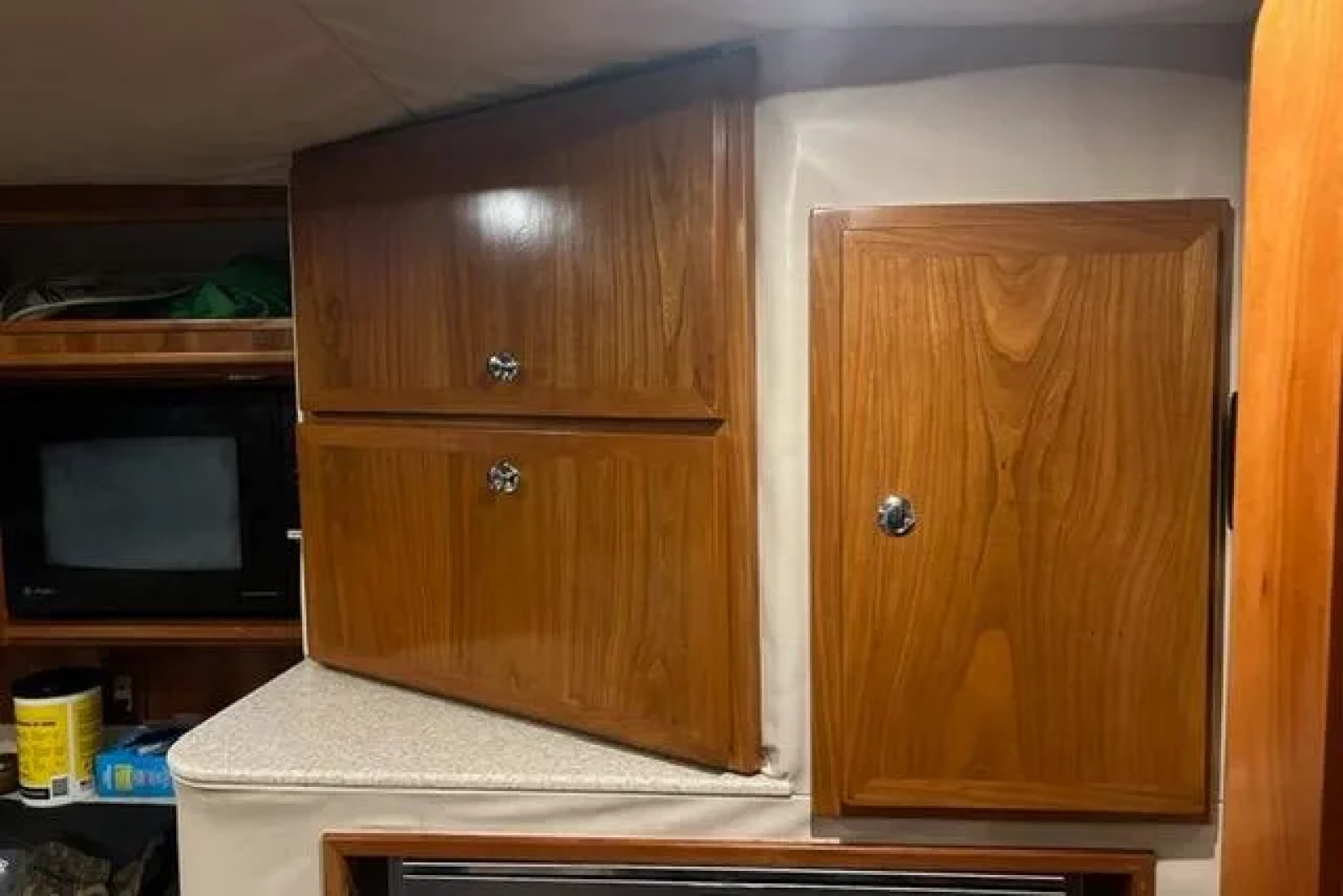 2008 Albemarle 410 Express Fisherman