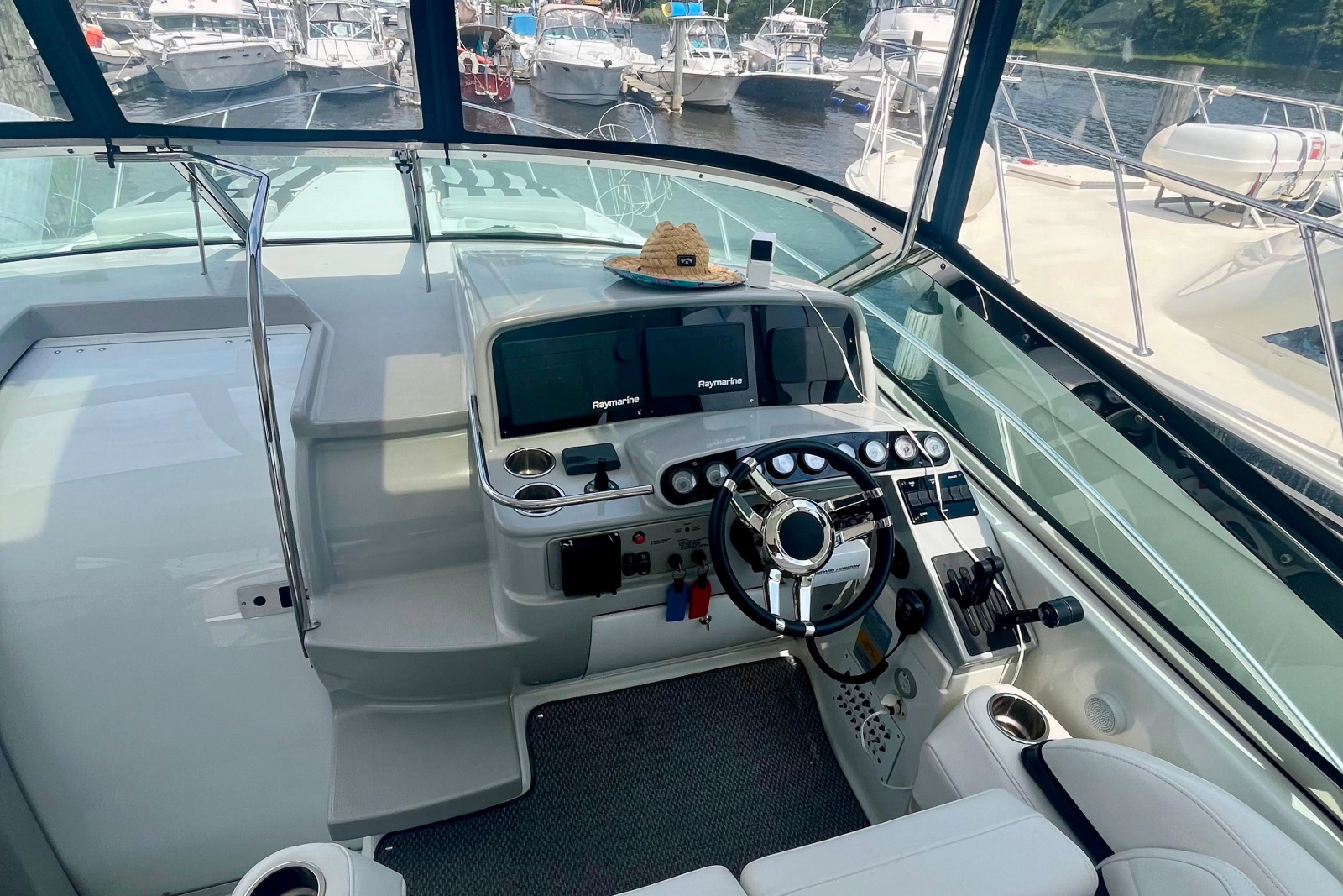 2006 Formula 37 Performance Cruiser