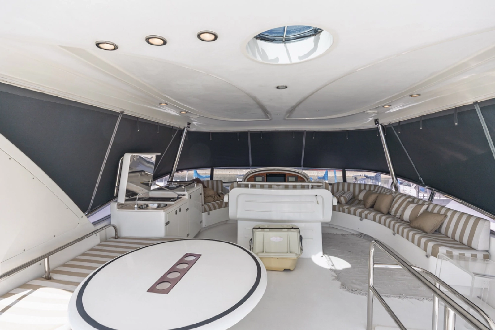 2005 Horizon 64 Elegance