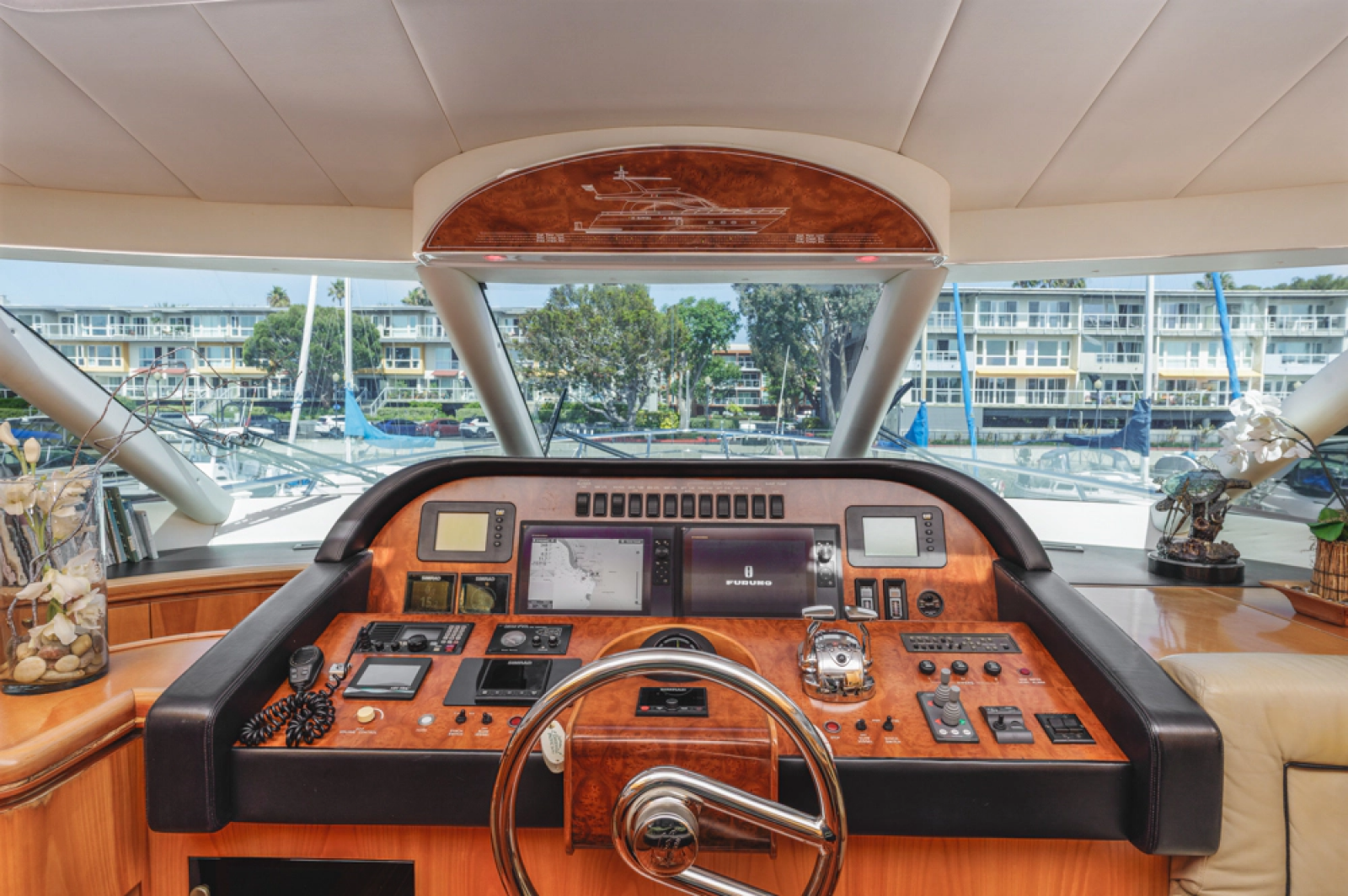 2005 Horizon 64 Elegance — The Elysium