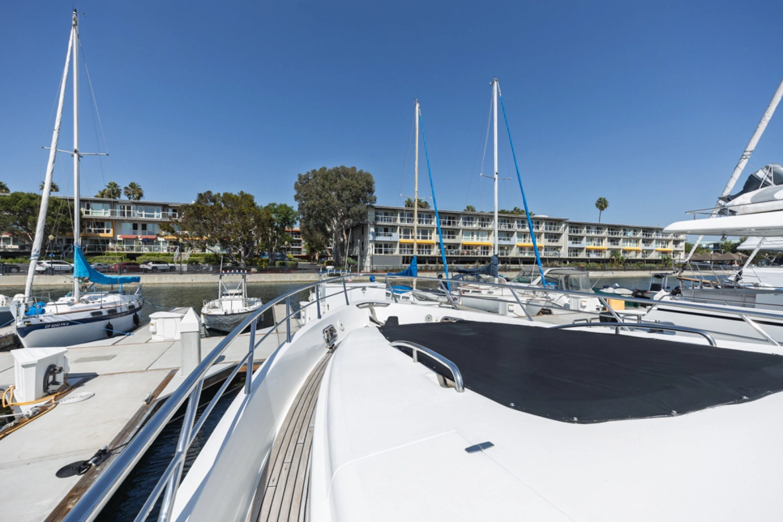 2005 Horizon 64 Elegance