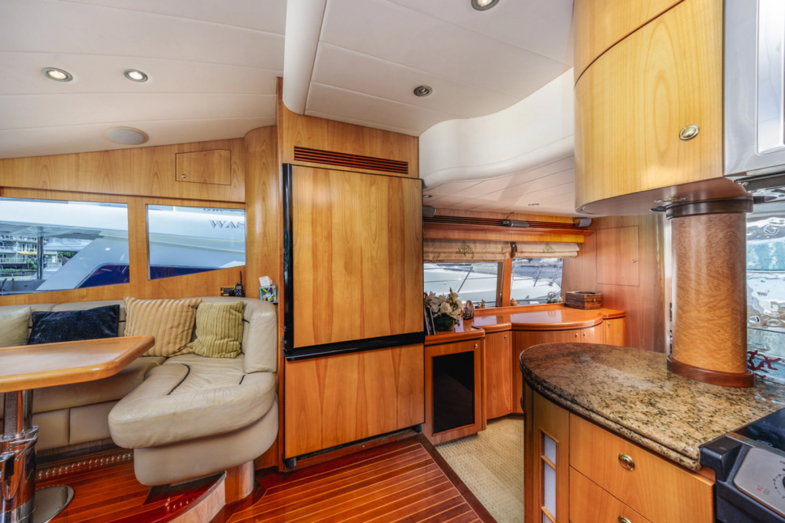 2005 Horizon 64 Elegance — The Elysium