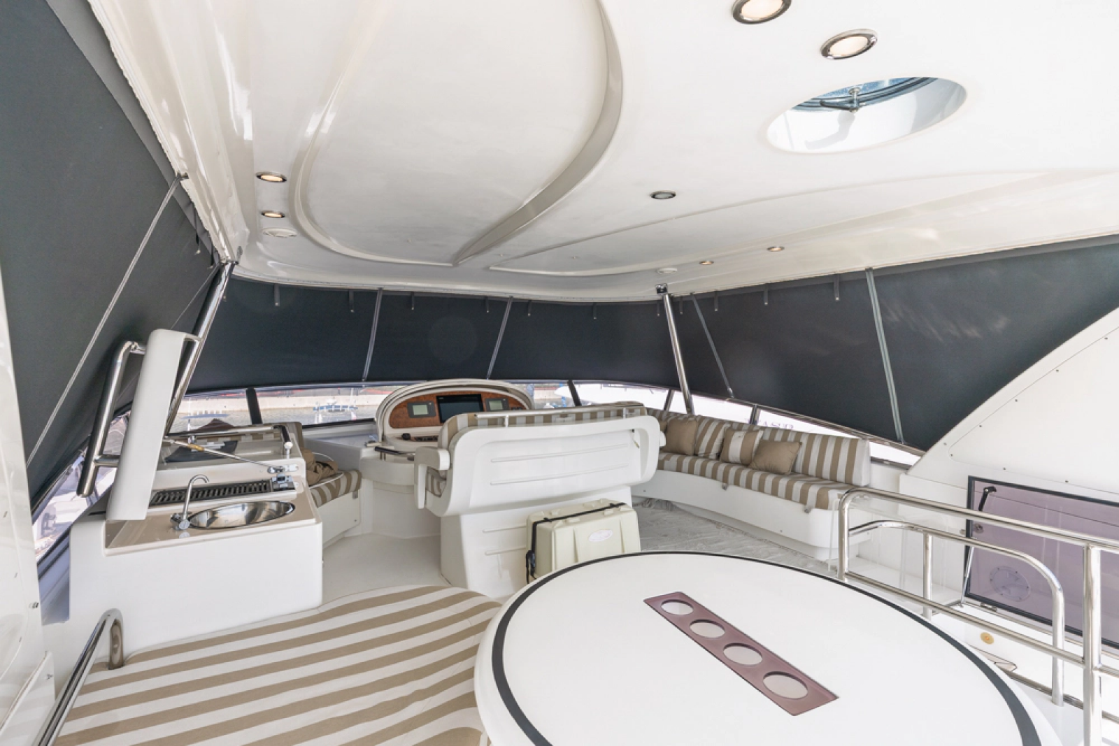 2005 Horizon 64 Elegance — The Elysium