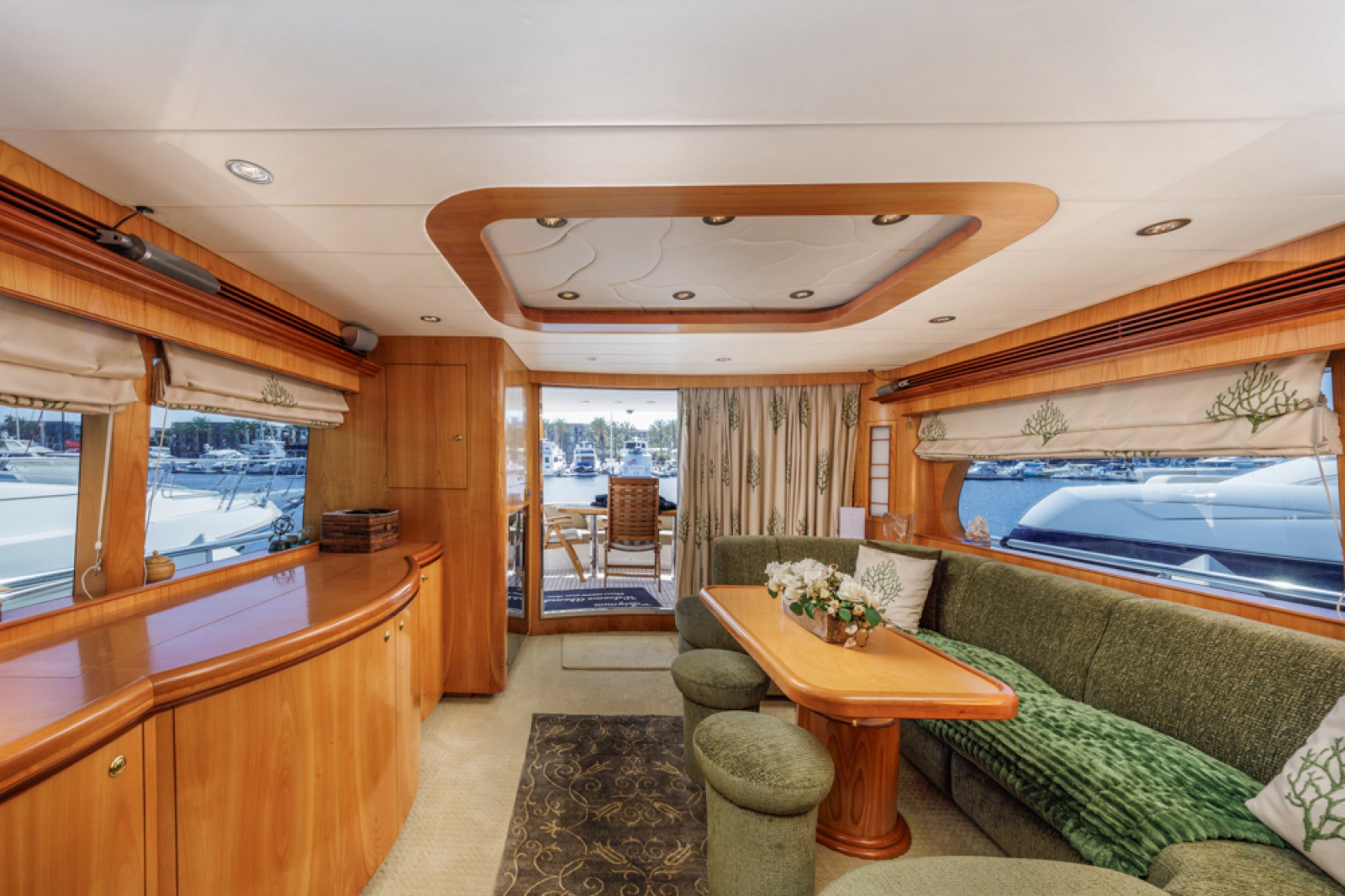 2005 Horizon 64 Elegance — The Elysium