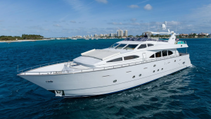 100ft Azimut Yacht For Sale