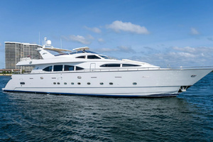 100ft Azimut Yacht For Sale