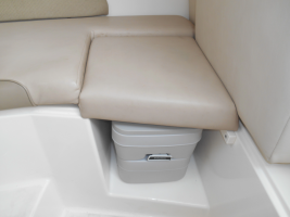 25ft Boston Whaler Yacht For Sale