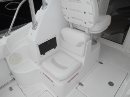 25ft Boston Whaler Yacht For Sale
