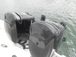 25ft Boston Whaler Yacht For Sale