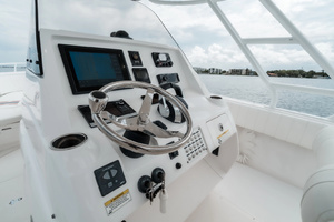 32ft Intrepid Yacht For Sale