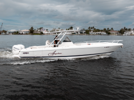 32ft Intrepid Yacht For Sale