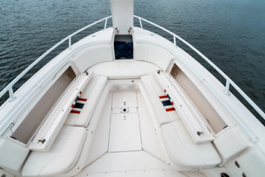 32ft Intrepid Yacht For Sale