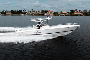 32ft Intrepid Yacht For Sale
