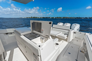 37ft Pursuit Yacht For Sale