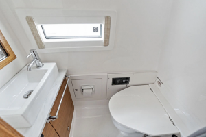37ft Pursuit Yacht For Sale