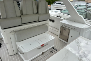 40ft Azimut Yacht For Sale