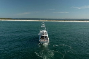 2005 Hatteras 68 Convertible thumbnail 40