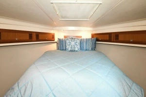 2001 Cabo 35 Flybridge thumbnail 4