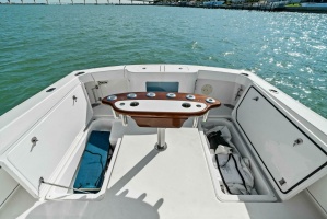 2017 Bertram 35 Flybridge thumbnail 34