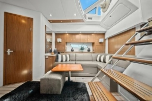 2014 Cruisers Yachts 48 Cantius thumbnail 20