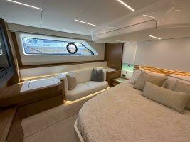 2025 Tiara Yachts EX 60 thumbnail 7