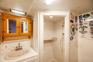 Lone Piranha 46ft Chesapeake Yacht For Sale