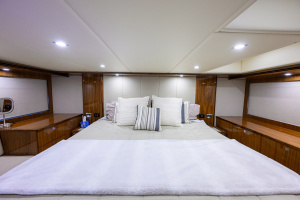 54ft Riviera Yacht For Sale