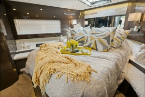 Sweet Caroline 46ft Cruisers Yachts Yacht For Sale