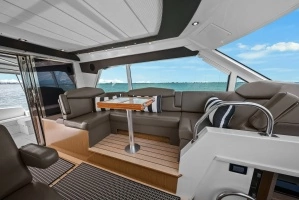 2014 Cruisers Yachts 48 Cantius thumbnail 13