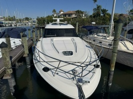 Lopez Cove II 47ft Sea Ray Yacht For Sale
