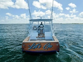 2018 Custom Carolina 35 Express thumbnail 56