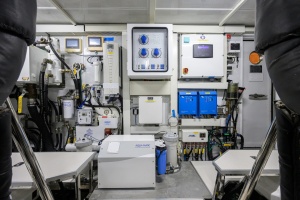 Midnight Moon 85ft Horizon Yacht For Sale