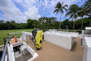 Midnight Moon 85ft Horizon Yacht For Sale