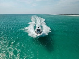 2023 Everglades 365 CC thumbnail 32
