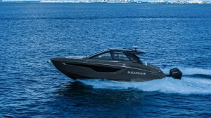 Side Profile of Cruisers Yachts 42 GLS