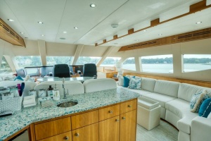 MAJESTIK 80ft Hatteras Yacht For Sale
