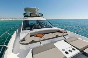 Miss Tracy Lane 60ft Cruisers Yachts Yacht For Sale