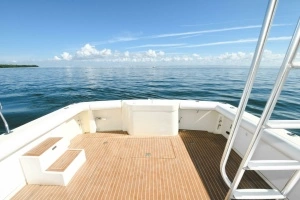 2001 Cabo 35 Flybridge thumbnail 6