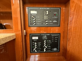 28ft Regal Yacht For Sale